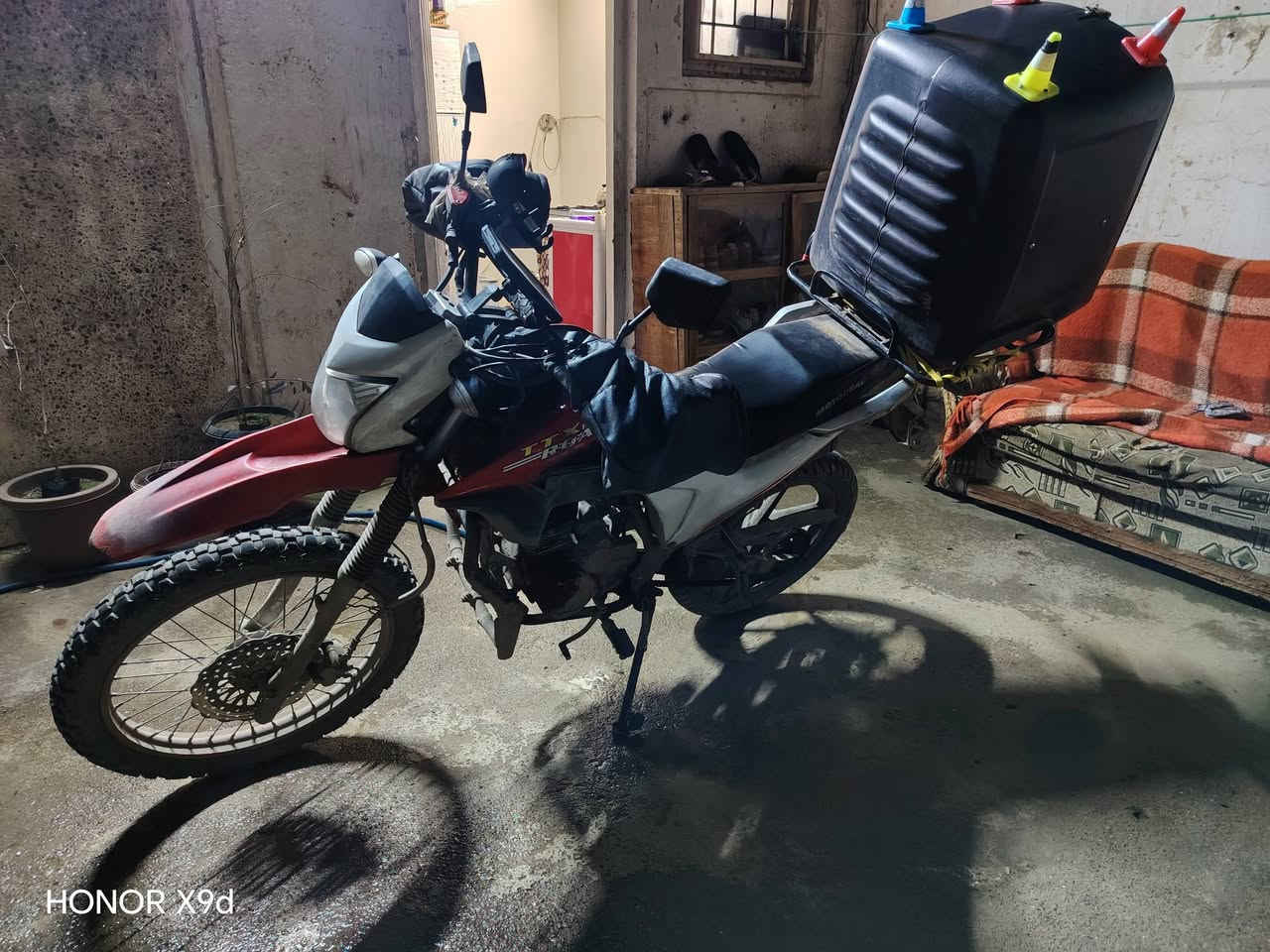 (من رخصت الادمن) 
درجه قفاز لاونسون TTX
محرك150 باقي تفاصيل خاص
رقم دهوك رقم مميز مكون من 3ارقام 
كهربائيات شغاله باتري جديد ابو شاشه 
لايت زينول مال سياره ابو 50الف 
هورنات شغاله يشاير سلف هندر كامل 
الويل وره تحوير اقوه يتحمل ضغط 
الويل الصلي موجود بل يضافه ويل امامي جديد
ول واير كهربائي مال كيلو متر بس هذه وحيد مكطوع 
من اخير درجه 24حبايه بس ممغسوله 
رقمي وتساب فقط 
***********
