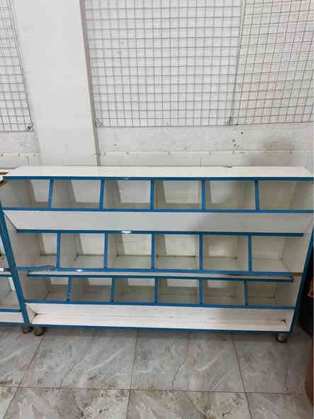 ‎لوكرات خشب تركي استخدام قليل جداً  السعر خاص رقم الموبايل ***********‎ السماوا
