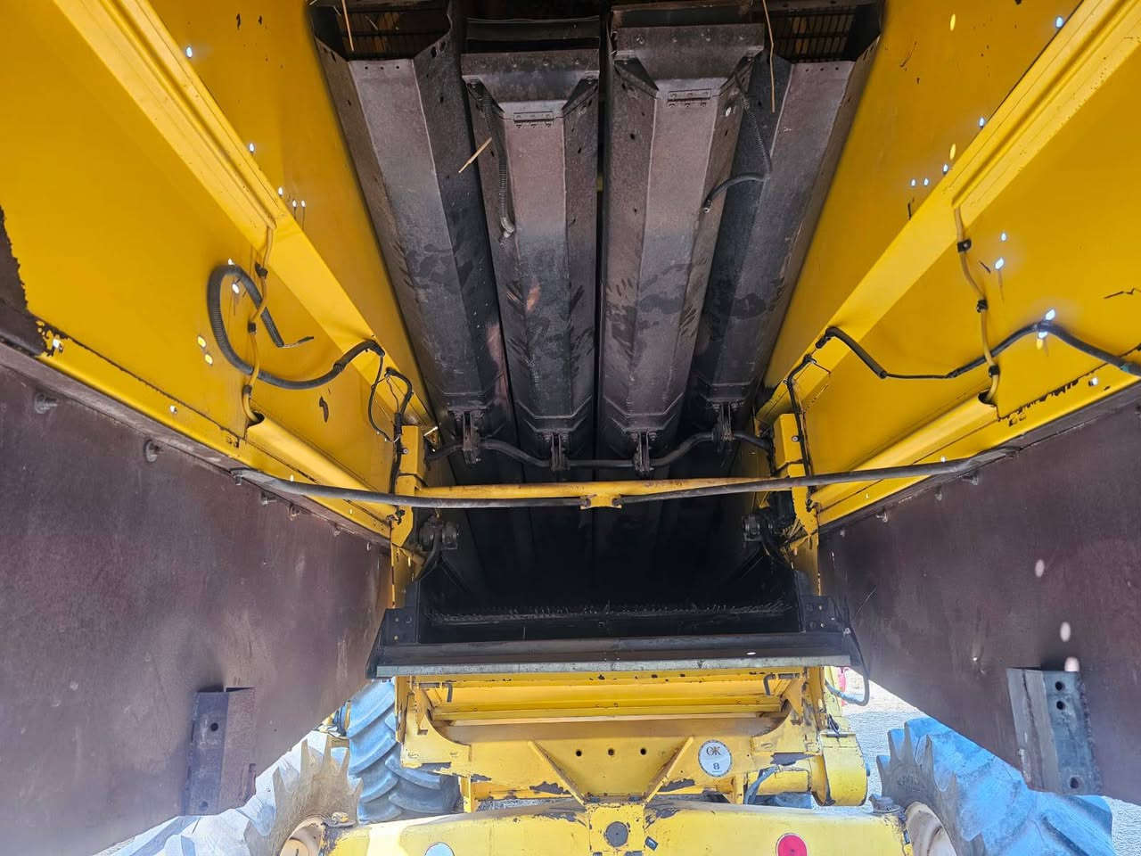 حاصوده للبيع موديل 2006 حجم 54 هايدرو تخم تاير جديد رقم اربيل 4 بلم حاصوده مشروطه من حگ ولحيم طبله 15 العنوان نجف ناحيه العباسيه ***********
