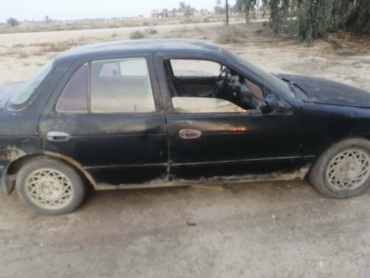 كيا سيفيا موديل 93 مفتوح
رقمها كربلاء راعيها ما اندله 

بيها عطل ب كهربائيات 

ابيع كومة حديد 

السعر 13 ورقة و بيها مجال قليل 

***********
