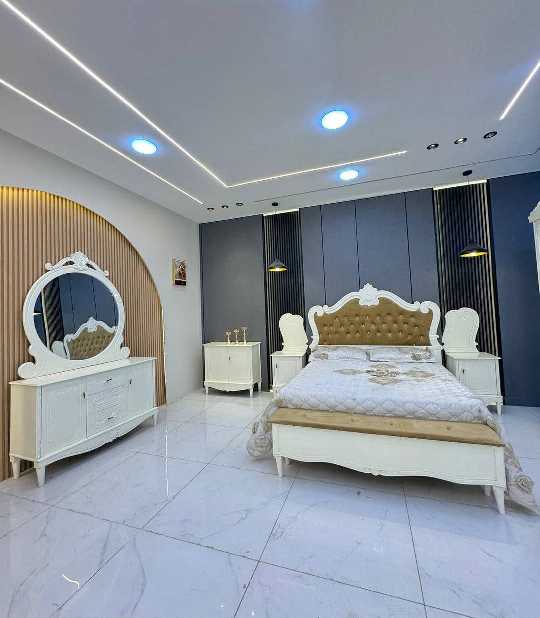 السعر // مليون فقط 😍
🔅تفاصيل الغرفة المرمري  ....

 خارج ٤ملم ام دي اف 🔺
وداخل معاكس ٣ملم 
صبغ حراري  درجة اولى 

عدد القطع  ٧ قطع 😍
🔺1 //جرباية  قياس  ١٦٠ × ٢٠٠ 
🔺//ميز جانبي ايسر قياس ٥٠
🔺2// وميز  جانبي  قياس ٥٠
🔺3// زاوية ارتفاع مترين عرض ٨٠
🔺4// وميز بلازمه  
🔺5//وميز مراية ارتفاع مترين عرض ١٢٠
🔺6// وكنتور ٦ باب  ارتفاع مترين و١٥ طول ٣ متر و١٥

القطعه الثامنة حسب الطلب شازلون
سعرها ٥٠ الف ❤️

(توصيل مجاني مركز بغداد )
التوصيل يشمل الشد مجاني 🔥
(اطراف ٥٠)
باقي المحافضات حسب البعد
شازلون سعرها ٥٠ الف
شازلون مخزن ٧٥ الف


**إذا كنت صاحب هذا الإعلان وتريد حذفه لأي سبب، رجاءا أرسل رسالة إلى الدعم الفني**