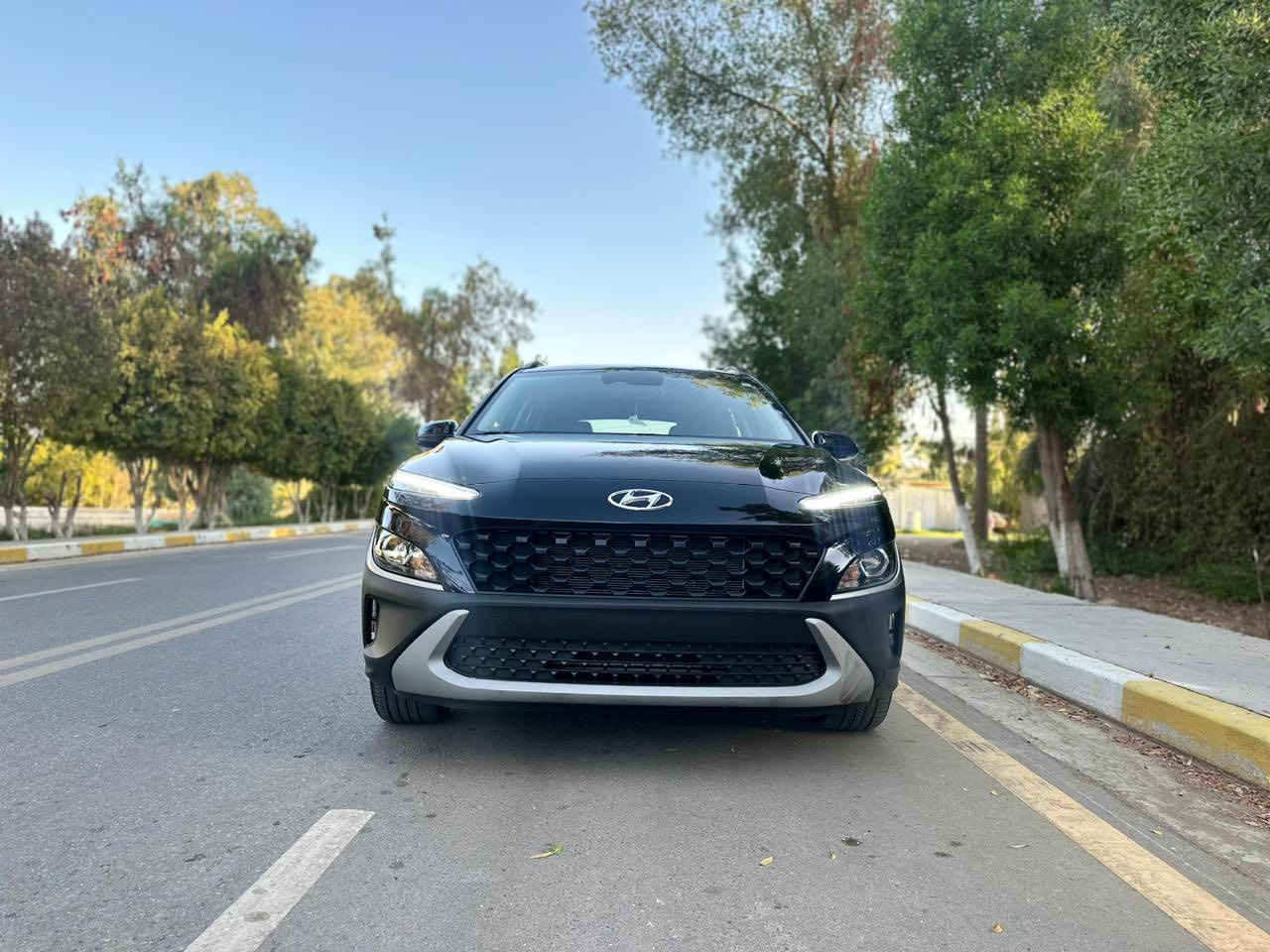 السلام عليكم
كونا 2022 
مواصفات عاديه
ماشيه 40 الف ميل 

السياره بدون ارقام تترقم بغداد
حادثها موجود بالصور جديده السياره 
***********
