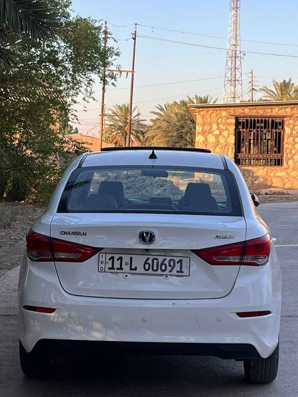 السلام عليكم للبيع او المراوس شانجان السفن موديل 25 تحت ضمان الشركة رقم بغداد دولي باسمي موجودة بالحلة السعر شدة لاتصال ***********
