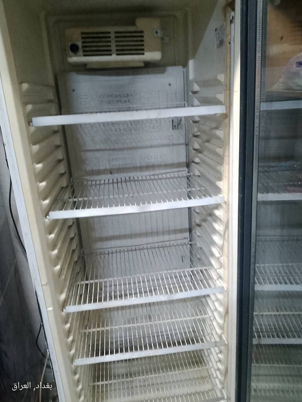 سلام عليكم اخوان هاي الثلاجات للبيع كلهن ب 500 العنوان بغداد الكماليه
***********
