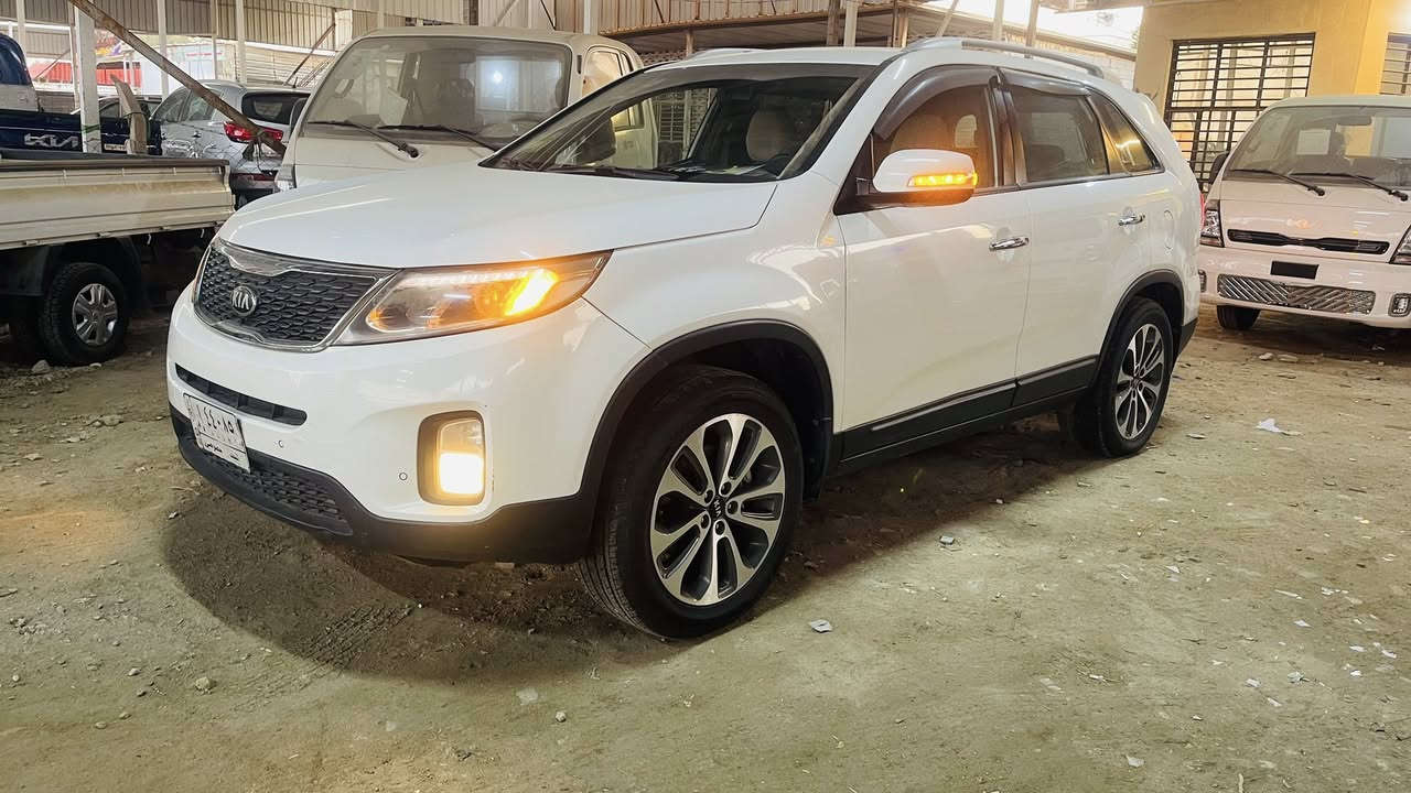 السلام عليكم كيا سورنتو موديل 2015 للبيع خليجيه كفاله عامه  فول مواصفات حدادين تخم تاير كله جديد تحويل ثاني يوم سياره أحله منه صوره مكينة ٢٤ السعر170 وبيه مجال مكاني حله الحمزه الغربي ***********
