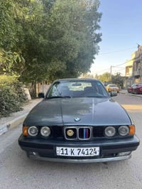 بي ام ٥٣٥ • ١٩٩٠ • رقم بغداد