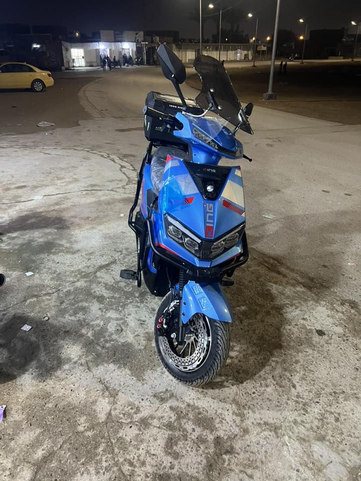 سلام عليكم شباب …ماطور شحن بعده جديد شتريته مليون وميتين وهسه اريد ابيعه مستعجل علبيعته ماشي 500 متر السعر مليون …‭0789 247 4635‬
