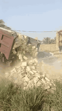 السلام عليكم طابوك معامل الشوملي كافه درجة أولى قوه ولون وقالب جبير عدد مضبوط شرط المكلاب باسعار تنافسيه توصيل/محافظه/ بابل الحله/ اقضيه/ونواحي دغاره/ سومر /عفك/ السعر حسب المكان للاستفسار 
***********///***********
