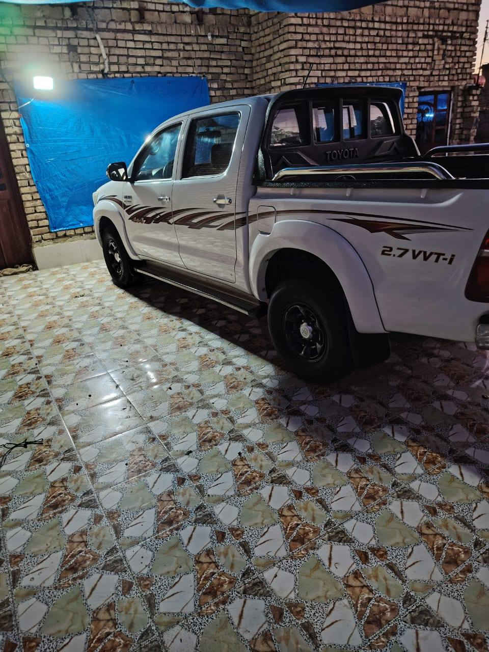 سلام عليكم هيلوكس فور ويل 2014 رقم ميسان بسمنه كير وتماتيك تفاصيل  *********** كفاله عامه
