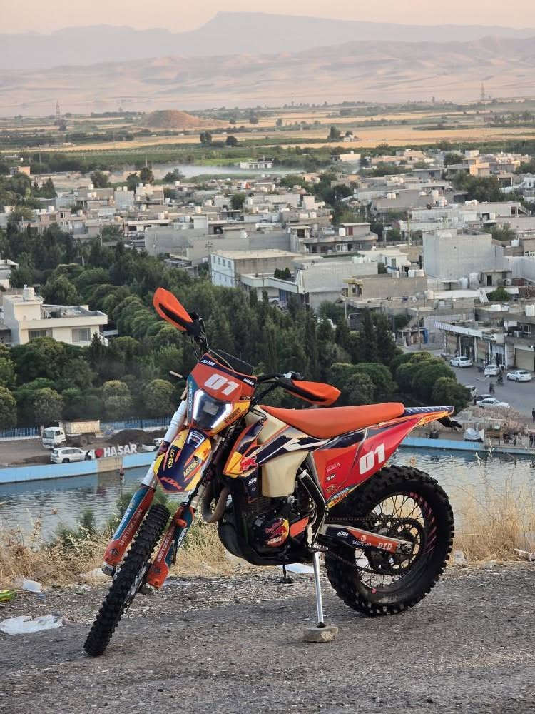 ئەم ماتۆڕە بۆ فرۆشتن ktm 250 yb  2024 یەکەم وەجبە نرخی 14$ تۆزێک مامەلە ڕەقەم موبایلم *********** حلبجة, السليمانية
