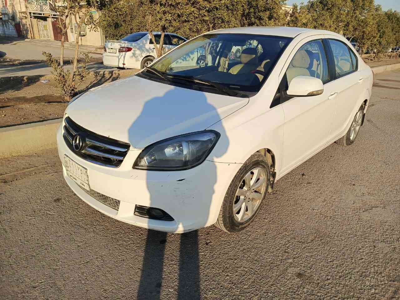 سلام عليكم فولكس مديل 11 رقم بغداد محرك وكير كورله اتو سعر ٥٠ وبي مجال *********** مكان بغداد البلديات
