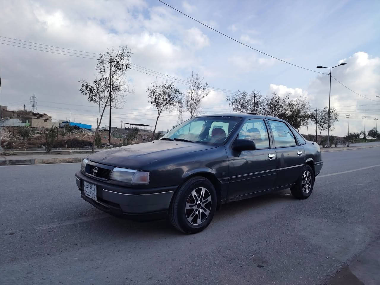 سيارة اوبل للبيع
شرط التحويل وشرط ما بيها كص ولا كلب ولا صبغ كير ومحرك ما بيهن شي
نينوى الماني سنويا الى 2027 حجم 16 الون اسود ما عليها غرامات 
السعر 42 
***********

