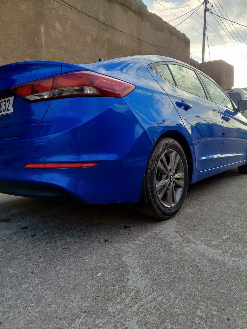 سلام عليكم. النترا مديل.    2018. وارد أمريكي حادث باب السايق مبدل وجاملغ الي بصف الباب مبدل بدون اي دواخل سياره لوك ع أيدي وبسمي ماشيه 135.. كير ما مفتوح مكينه ما مفتوحه كل ع البلاد سياره لوك تبريد ثلج بلادي. شرط تحويل بسمي مباشر نتكاتب مروري. السعر 126.مجال بصيط.... ***********
