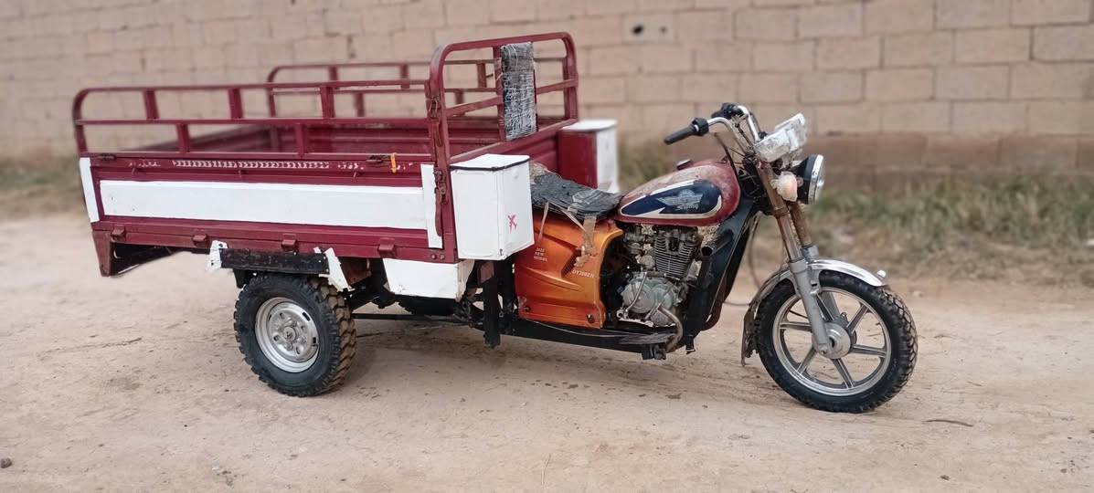 السلام عليكم ستوته دايون 2019 للبيع
ستوته نضيفه تخم تاير  صدر محور  ابو طير   مكفوله من لحيم كهربائيات كلهه شغاله 

محرك خير من الله مجفت  جديد بدي جديد    بيهه نقوصات بسيطه. للاستفسار عرقم ***********✅خاص مفتوح مكان ستوته ديالى ناحيت الوجيهيه
