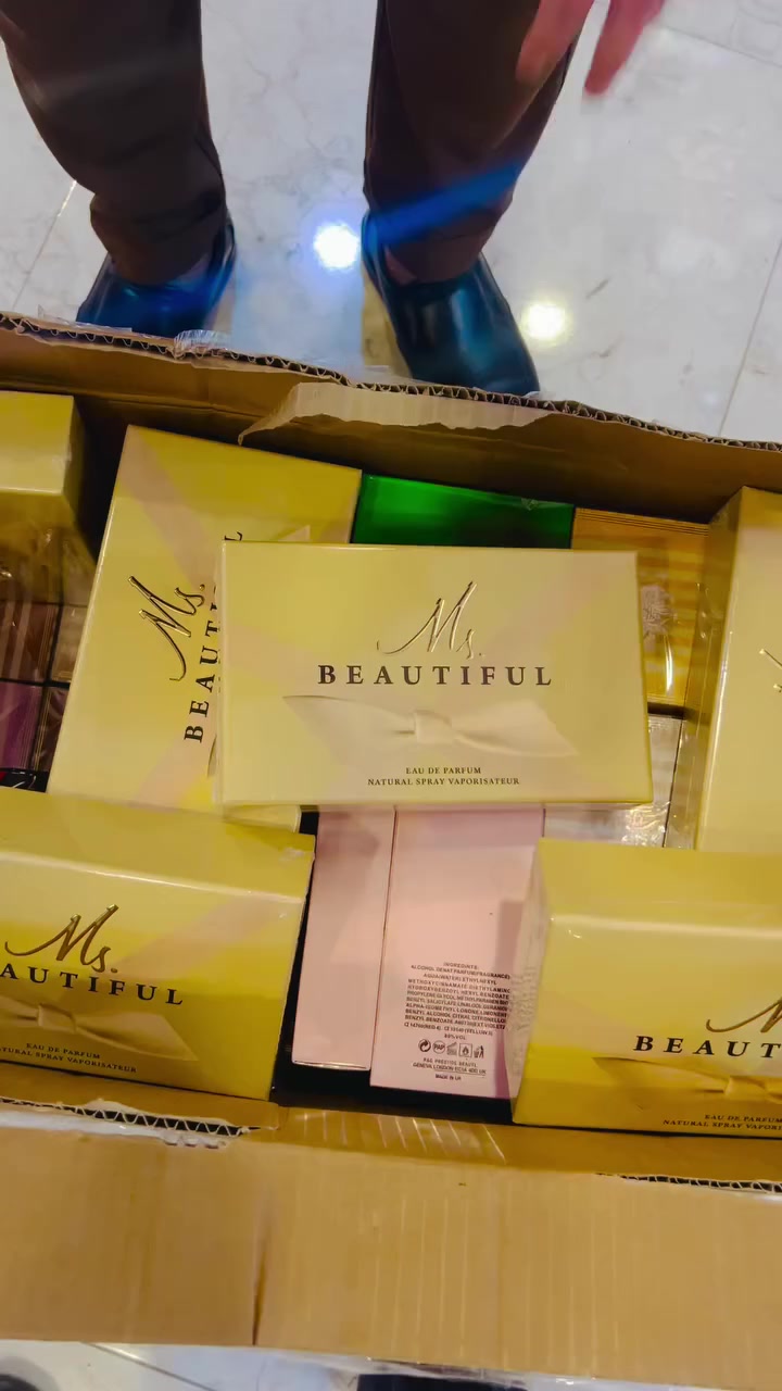 يعلن مركز البندقية للعطور العالمية  للعطور العالمية عن وصول وجبه جديده من العطور البراندات الاصليه وكافه الشركات بكل تدرجاتهن الرجالي والنسائي والأطفال عنوانا شارع 60 مجاور التبي مول مقابل معرض رامي للاثاث متوفر خدمه توصيل كافه المحافظات للحجز والاستفسار مراسله البيج


**إذا كنت صاحب هذا الإعلان وتريد حذفه لأي سبب، رجاءا أرسل رسالة إلى الدعم الفني**