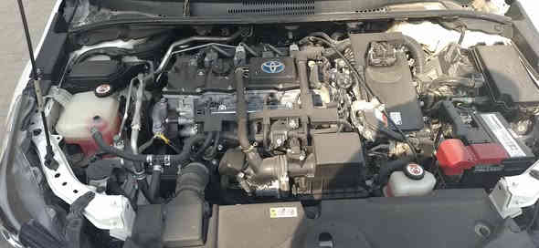 السلام عليكم 
نوع السيارة:-تيوتا كورولا هايبرد 
📍موديل:-2023
📍محرك:- 1800cc
‎فتحة سقف سلايد
‎بصمة
‎كراسي جلد لون احمر 
‎شاشة
‎كامرة
‎هاند برك كهرباء
‎رادار
‎تحديد مسار
‎نضام البور
‎نضام السبورت
‎نضام الاوتو هولد
‎نضام الطوارء
‎بك لايت LED
‎لد زنون
‎تنبيه عند الانحدار عن الطريق
‎تحكمات ستيرن جهتين
‎تبريد قطعتين
‎اريباكت كاملة
نضام المصابيح الامامية اوتو ماتك 
ويل مقاس 17 
 شركه الجاسم اول وجبه بل هايبرد 
السعر ١٣٧ 
***********
