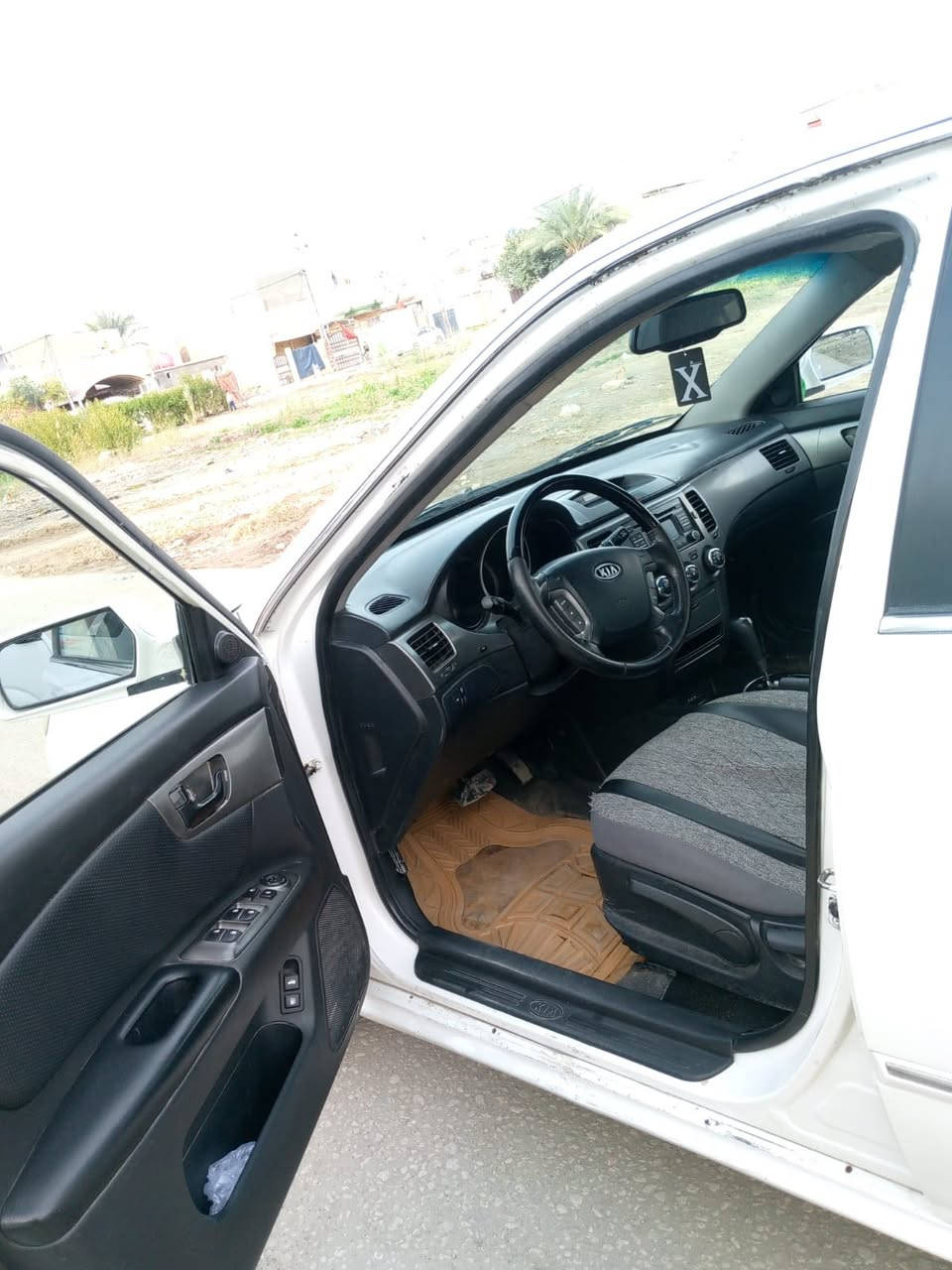 يالله من رخصة الادمن سياره كيا اوبتما رقم دهوك دولي موديل 2009 خليجي السياره كير ومكينه وحداديه وتخم تاير وتبريد وكهربائيات كله جاهزه مناقصه السياره مجفيه متجايه بيه صبغ عام تحويل مباشر السياره معروضه 73 مكان السياره بابل المحاويل مكلف بالنشر فقط الاتصال على هذا الرقم 
***********
