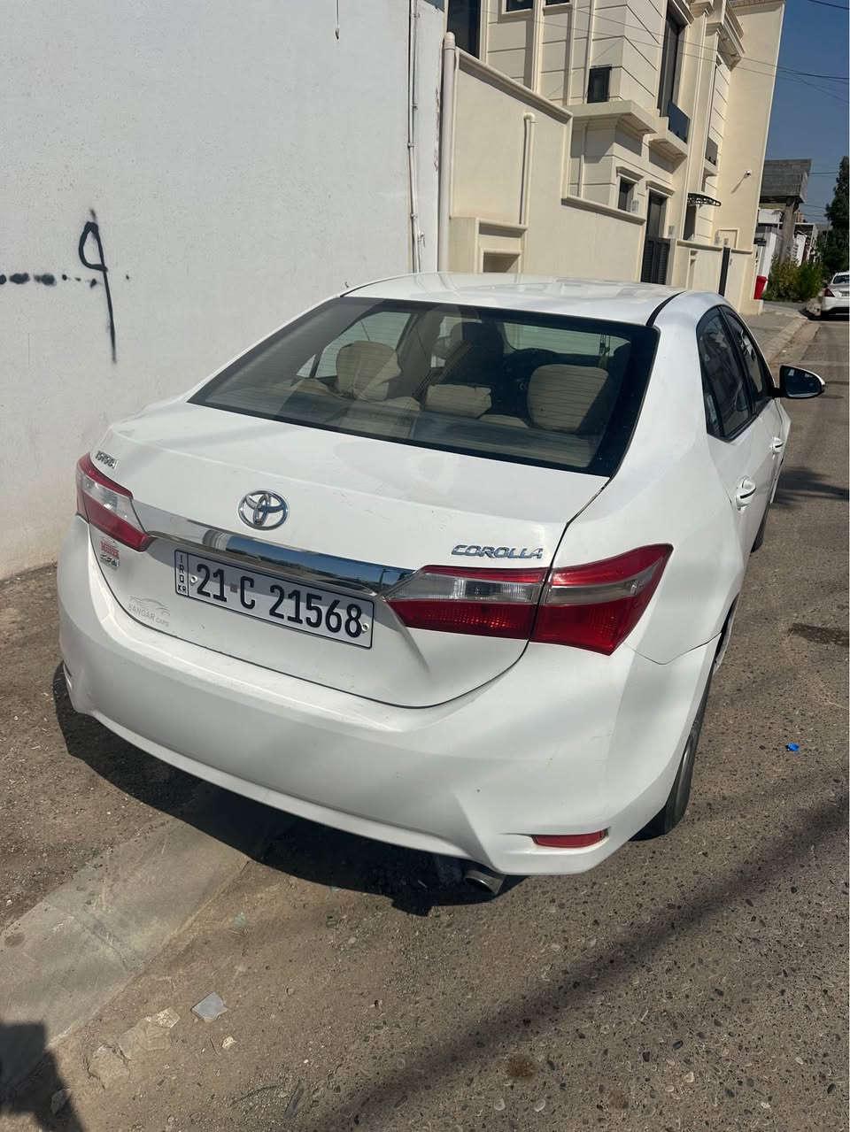 تويوتا كورلا خليجي. ٢٠١٥ 
محرك كبير 
كير ومحرك بشرط 
بيها دفتر بانزين و سنوي جديد باسمي 
خمس قطع. صبغ ابيع حزام 
***********
سعر ١٠٣ بلاش و بي مجال قليل كركوك, العراق
