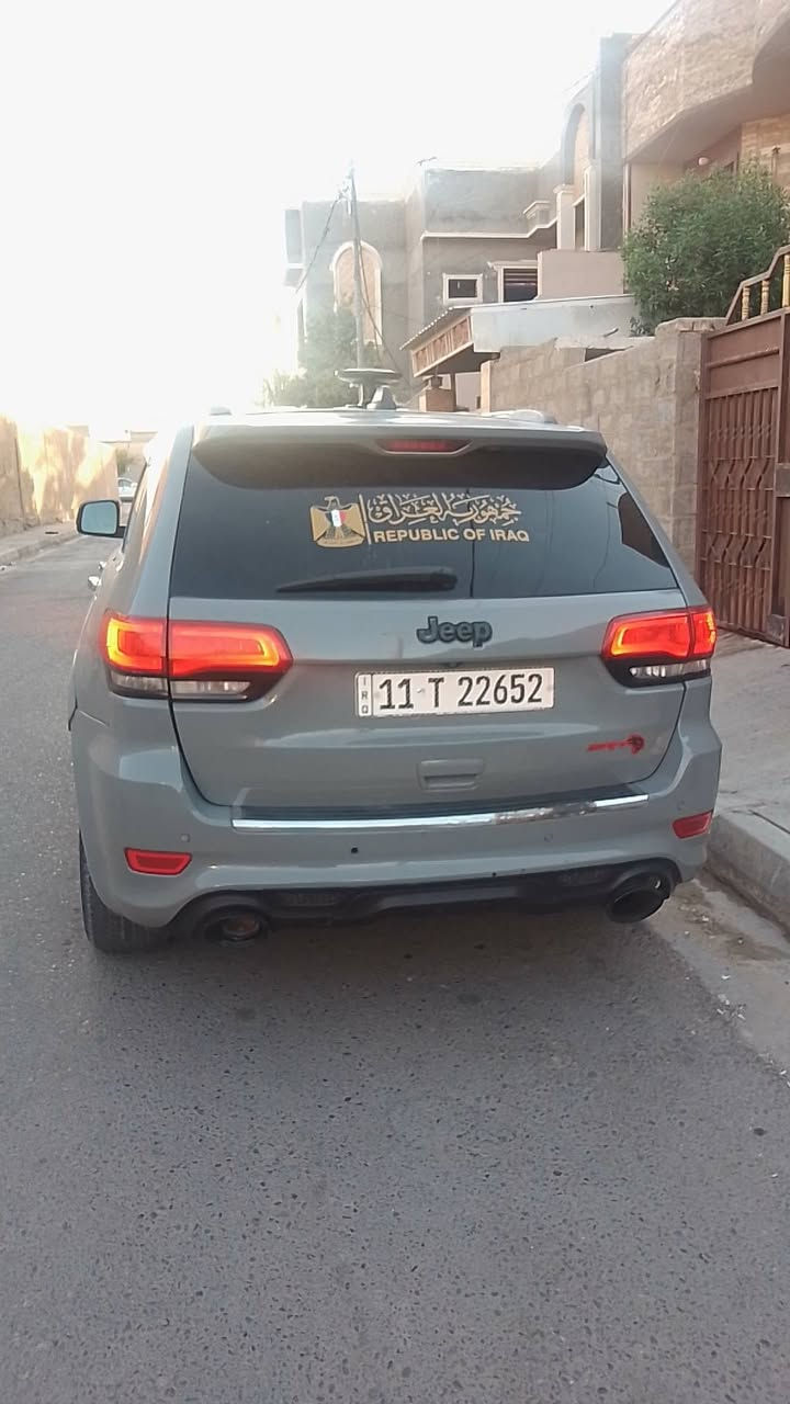 لاريدو موديل 15 السياره مصبوغه عام 
1مكينه كفاله 
2كير كفاله
3مكينه 3او 600
4سياره بسمي مكان السياره بغداد الدورة 
5السعر 150 او بيهه مجال 
6رقم ***********
