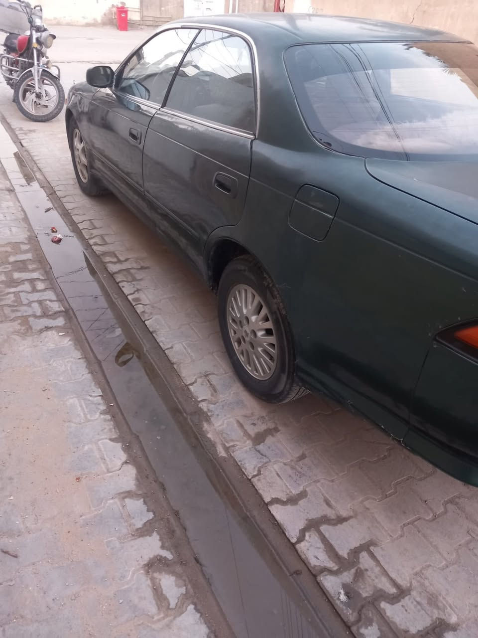 سلام عليكم مارك نفخ مديل2000 رقم بصره مشروع وطني بأسمي السياره مكينه وكير وحداديه كفاله 
تخم تاير جديد 
تبريد شغال
باتري جديد 
السياره مال جناي وجاهزه 
مكان السياره نجف 
السعر 62 وبيها مجال لشراي
رقم الهاتف :-  ‭0778 255 6684‬
