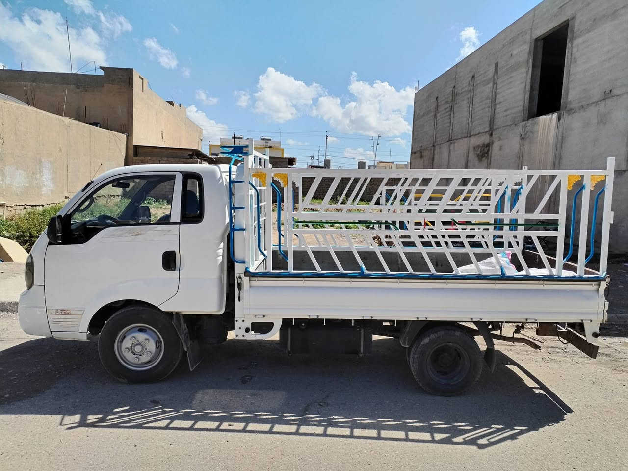 السلام عليكم سيارة فحل حمل مديل2018محرك 4000 رقم كركوك مكفوله  مكاني كركوك الرقم *********** رقم كركوك حمل
