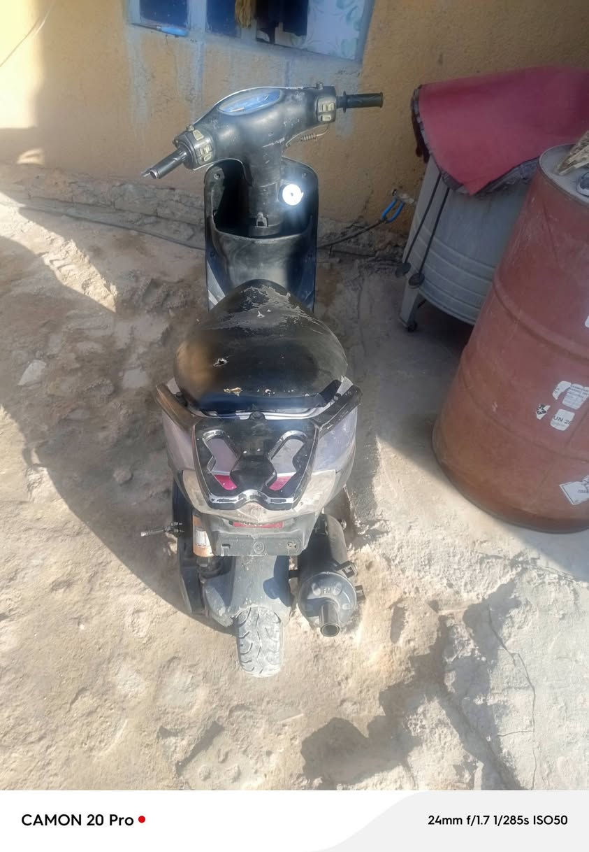 ماكس منغولي دراجه كلها شغاله نقص سلف السعر 350 كربلاء الابراهيميه رقم ***********
