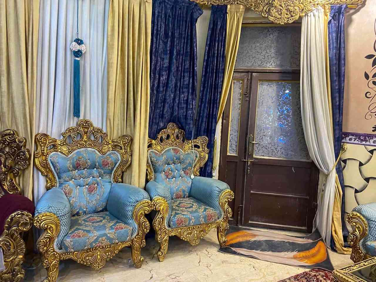 سلام عليكم
تخم للبيع ملكي ماروني مع سيت طبلات جديد جديد بمعنه الكلمه

تخم ونص سمائي مع طبلات للبيع جديد بمعنه الكلمه 
مكان بغداد الزعفرانيه 

***********
