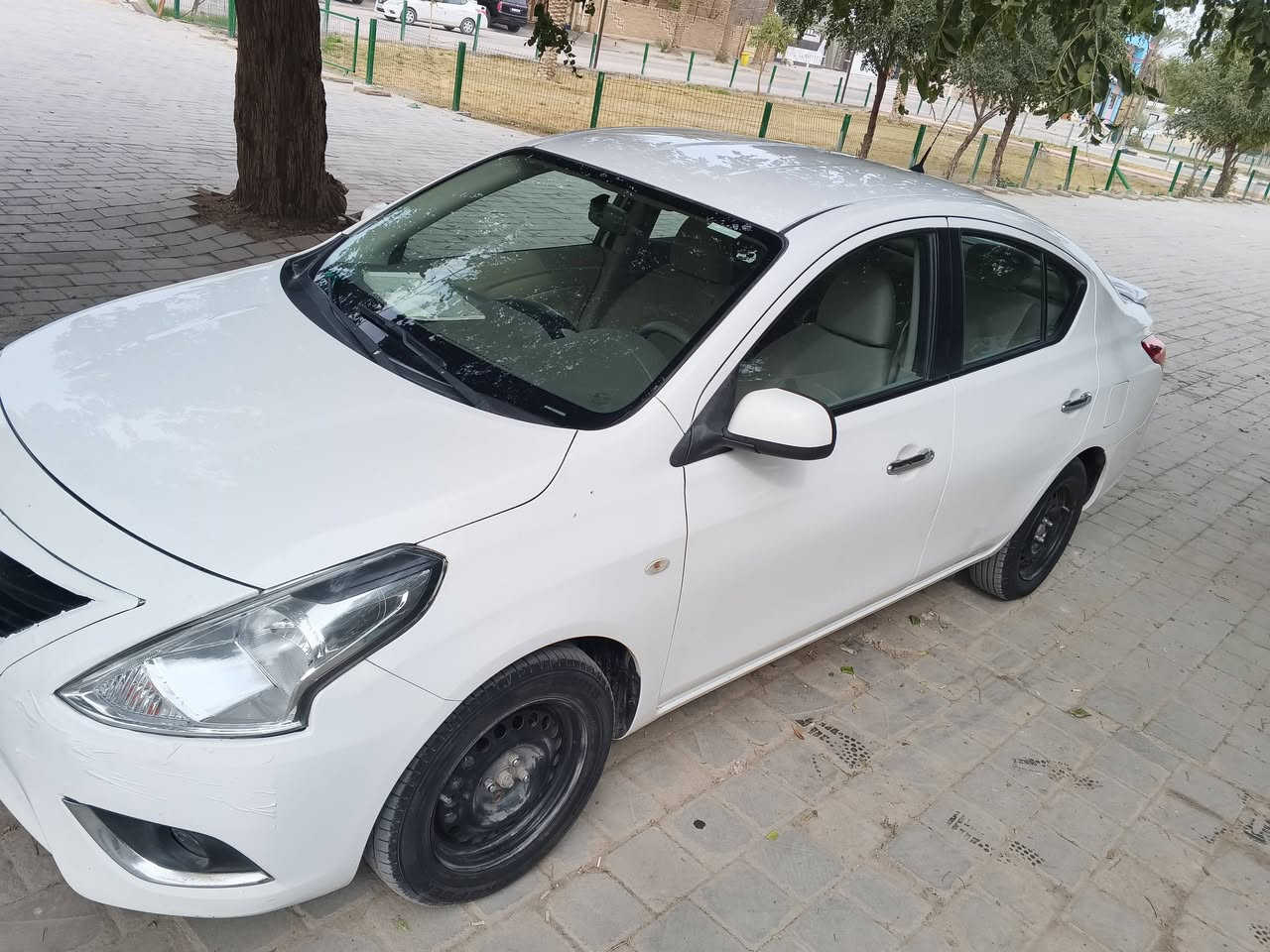 السلام عليكم نيسان صني 2021 عندي البليه الكرقاء سياره مكفوله كفاله عامه لا تكحيل ولا بارد مكفوله كير ومكينه وحداديه السياره رقم اربيل السنويه غير نافذه باسم شركه تحويل الوكاله مضمونه ماشيه 100 كيلو سعر السياره 107 وبيها مجال للتواصل*********** مكان الساره النجف
