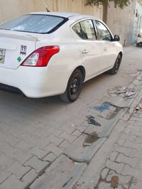 سياره نيسان للبيع07893365537