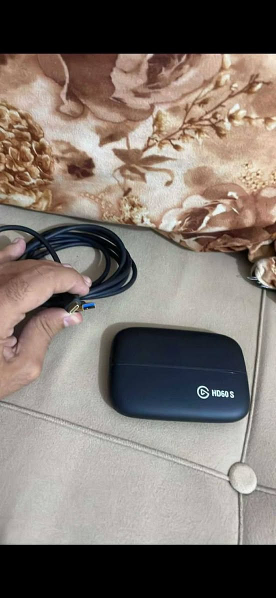 السلام عليكم 
ب 3 ملايين و 200 الف فقط😂🙂
 تجميعة PC كامله عدا الميز 

•⁠  ⁠Processor: AMD Ryzen™️ 7 7800X3D Desktop Processor Try | SKU: 107945
•⁠Gpu: Nvidia Galax 2070s
•⁠Monitor: ZOWIE XL2546 TN 240Hz DyAc™ 24.5 inch
•⁠  ⁠Motherboard: Gigabyte B850 GAMING WIFI6, Motherboard | SKU: 109070
•⁠  ⁠Memory: TEAMGROUP T-Force Delta RGB DDR5 Ram 32GB (2x16GB) 6000MHz CL38 - White | SKU: 107670
•⁠  ⁠Storage A: WD Blue SN5100 1TB , 7100MB/s M.2 NVME , PCIe 4.0 | SKU: 109594
•⁠  ⁠Cooling System: Thermalright Aqua Elite 360 V6 Liquid CPU Cooler - Black | SKU: 109930
•⁠  ⁠Case: Xigmatek Aqua V Mid Tower Case - Black | SKU: 109880
•⁠  ⁠Operating System : Windows 11 Pro Original License Key | SKU: 107819


**إذا كنت صاحب هذا الإعلان وتريد حذفه لأي سبب، رجاءا أرسل رسالة إلى الدعم الفني**