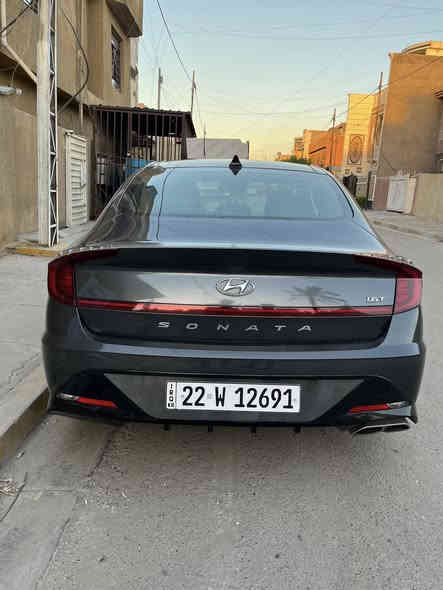 سوناتا 2023 SEL PLUS 
1600 تيربو 
رقم اربيل جديد
هزة جديد قبل 5 اشهر 
ماشية 14 الف ميل  ( 24 الف كم ) 

حادث جاملغ خلفي جهة السكن موضح بالصور
ايرباك بردة فقط جهة السكن 
 
بصمة تشغيل
تشغيل عن بعد 
هاند بريك بصمة
تدفئة كشنات 
بانوراما
سستم صوت وشاشة BOSE
نقطة عمياء
تحديد مسار 
‏Auto hold 
‏Auto drive
شاحن لاسكلي 
تبريد قطعتين 
4 انظمة قيادة ( Smart,Sport,Normal,Custom)

السعر 19,500 الف ( 195 ورقة ) وبي مجال بسيط مكان السيارة بغداد 
للتواصل
***********

