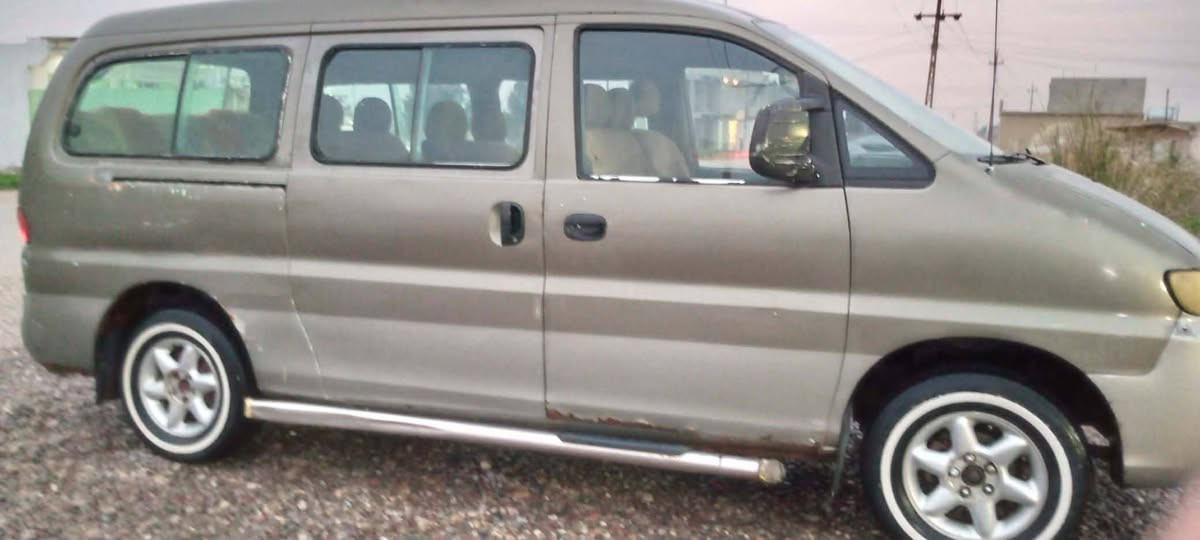 السلام عليكم
ستاركس 11 راكب موديل 1998
سنويه لل30 مشروع وطني رقم انكليزي الجديد تحويل ثاني يوم كير محرك بطه اوتماتيك
دوشمه جديده
تايرات جدد
باتري جديد
كهربائيات كله شغاله
تتدفئه شغاله
تبريد فقط كنبريسر وقاز
سياره جاهزه
محوره محرك بطه اوتماتيك
تستلم حصة كاز 40لتر
السعر 68وبية مجال
سياره ماتحط عليه لو ربع 
تصال ***********
