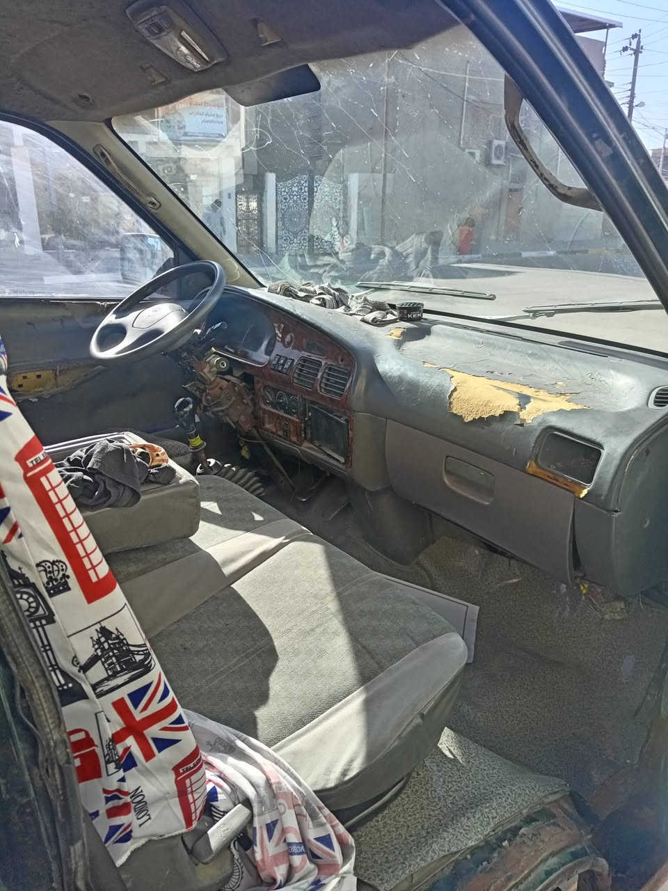 بريجو 2006 رقم احمر معلايه ماماشين بمعاملتهه السياره خير من الله كبل للشارع وشوف العين السعر 24 وبيهه مجال بسيط عنواني البصره القبله ***********
