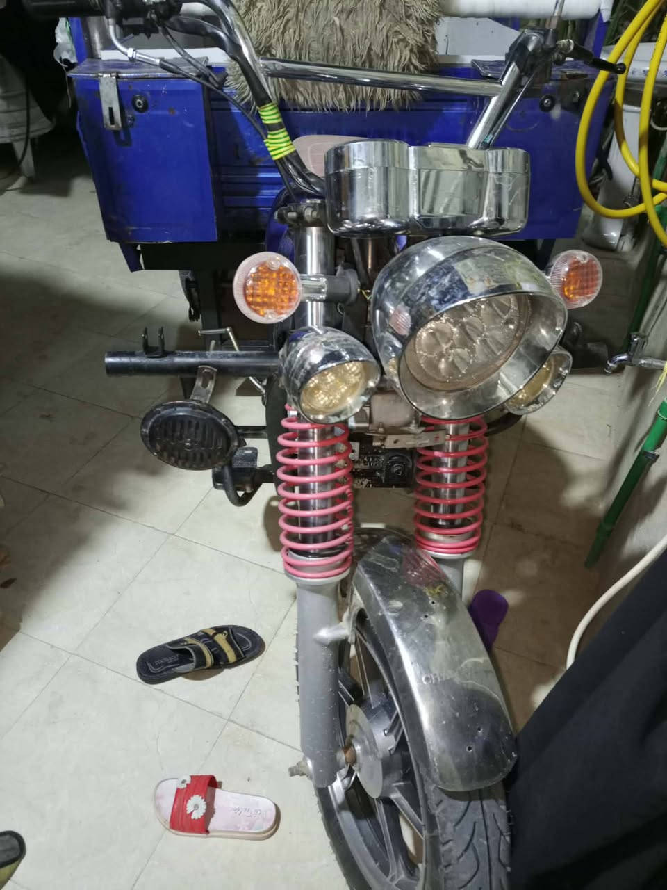 السلام عليكم 
ستوته جمره
موديل 22 
اوراق بسمي مداورة بنفس اليوم 
وكيله سما بغداد بنجف بخان المحضر 
مكينه 22 مكفوله 150 سي ابو فهد
شاصي كفاله
ركبه كفاله
مكاني النجف شارع المطار الجديد
السعر 1700
وبيه مجال حك الجيه 
***********
