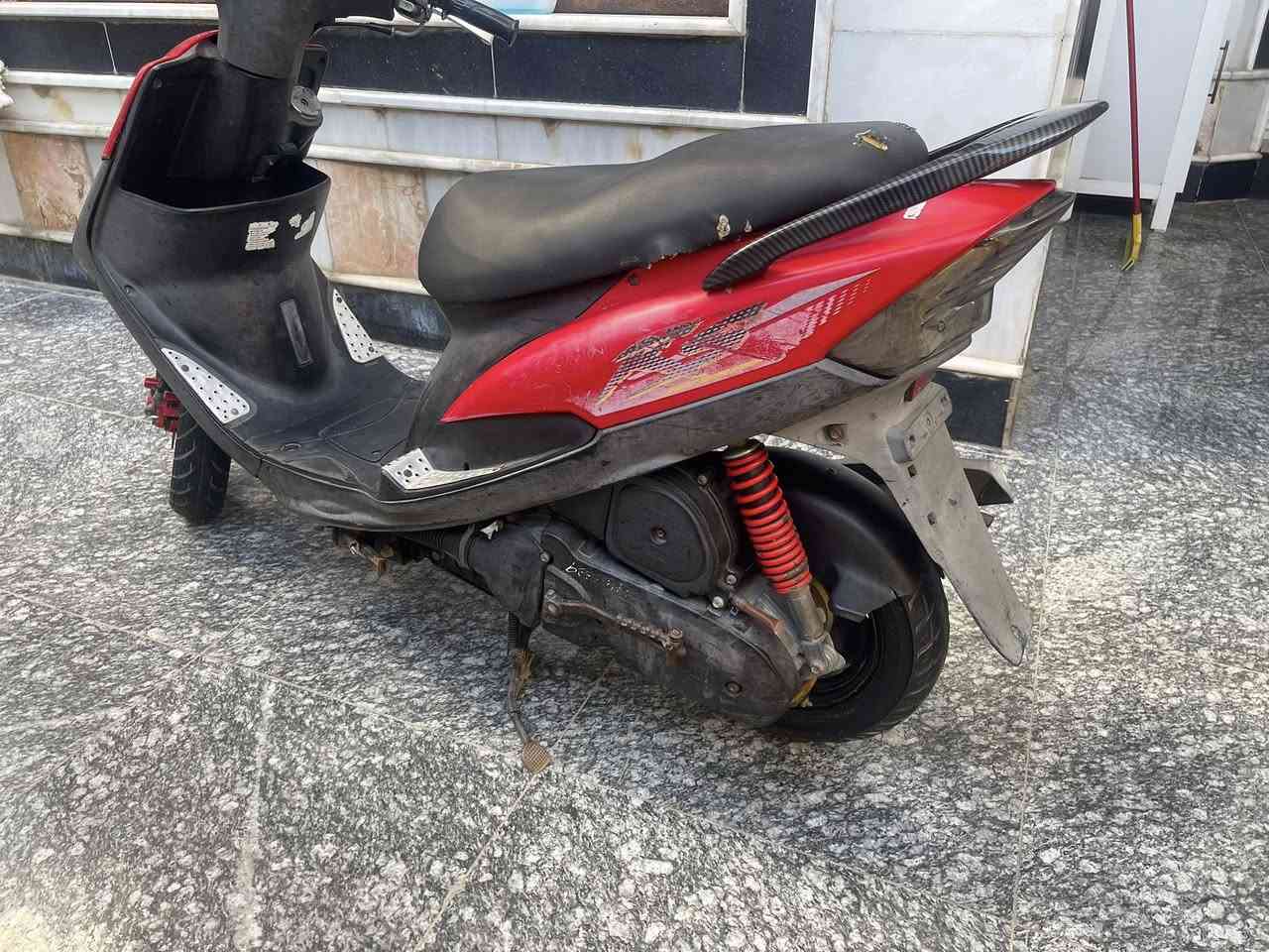 ماكس عدله للبيع كفاله عامه
كفرات ختم واحد 
سلف وكابريته بلاد 
لايت وسطاب خلفي شغال 
هندر وسلف شغال 
دبل امامي خلفي شغال 
مكينه ناعمه 
نهضه حلوه 

سعره 850 الف وبيه مجال قليل 

رقم ***********
