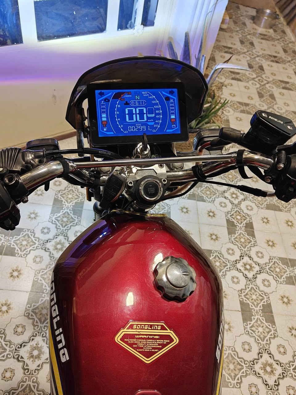 السلام عليكم دراجه سيفان للبيع موديل 26 دراجه نضيفه ع فحص محرك 200ضاغطه وزنجيل المكان الرحمه قرب جامع الاقصى السعر 850بي مجال حك الجيه الرقم ***********
