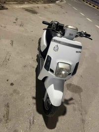 ماكس مصطره  لبيع  ٠٧٨١٦٧١٧٢٣٠