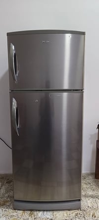 ثلاجة هاير لون سلفر اخت الجديدة ارتفاع متر ونص العرض 60سانتيم والعمق 6...