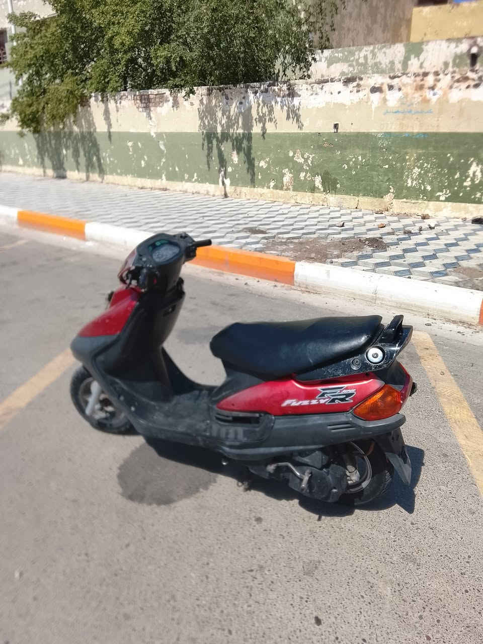 سلام عليكم دراجه فراشه البيع محرك ناعم صوته حلو لا صرف تبخير بيه نقصت بصيطه مال كراب مكان بعقوبة التحرير سعر 275 تصل رقم ماتواجد على فيس ***********
