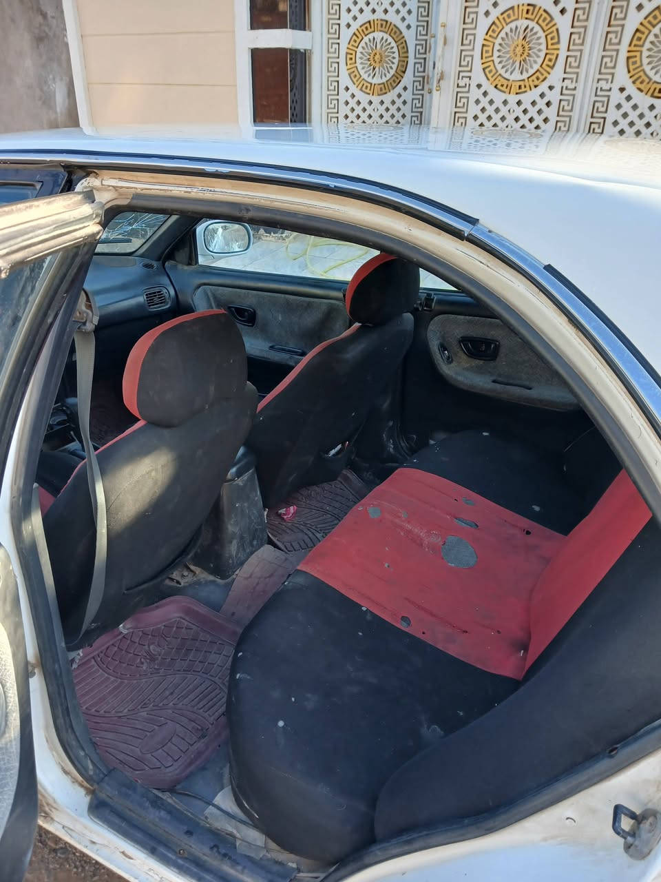 سوناتا ٢ 94 مسكر 4دسك بيها تنقيص كير حاويه جديد اتوماتيك32 ابيض زوج تاير جديد باتري جديد  ***********
