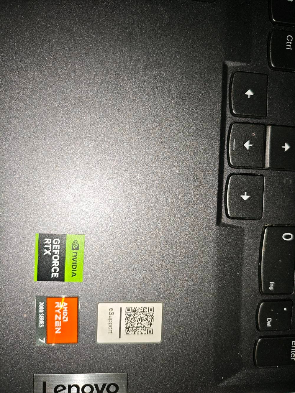 السلام عليكم
لابتوب لينوفو loq 
كارت الشاشة: RTX 4050 
المعالج:  ryzen 7 7840HS
الرام: 8 
التخزين: 512GB SSD 
الشاشة: 15.6 FHD 
دقة الالوان: 100% sRGB
ماداخلة صيانة ابد
مستخدم اقل السنة ( استخدام عادي وليس العاب ضخمة واعمال ضخمة )
المنافذ جميعها تعمل
لايوجد به خدوش 

* ملاحظة: رقمي فقط للرسائل، ما افتح خط على الاتصال. 

لا يوجد به اي ضرر
ملحقاته الكارتونة والشاحنة
مكاني كربلاء
السعر 1,200,000