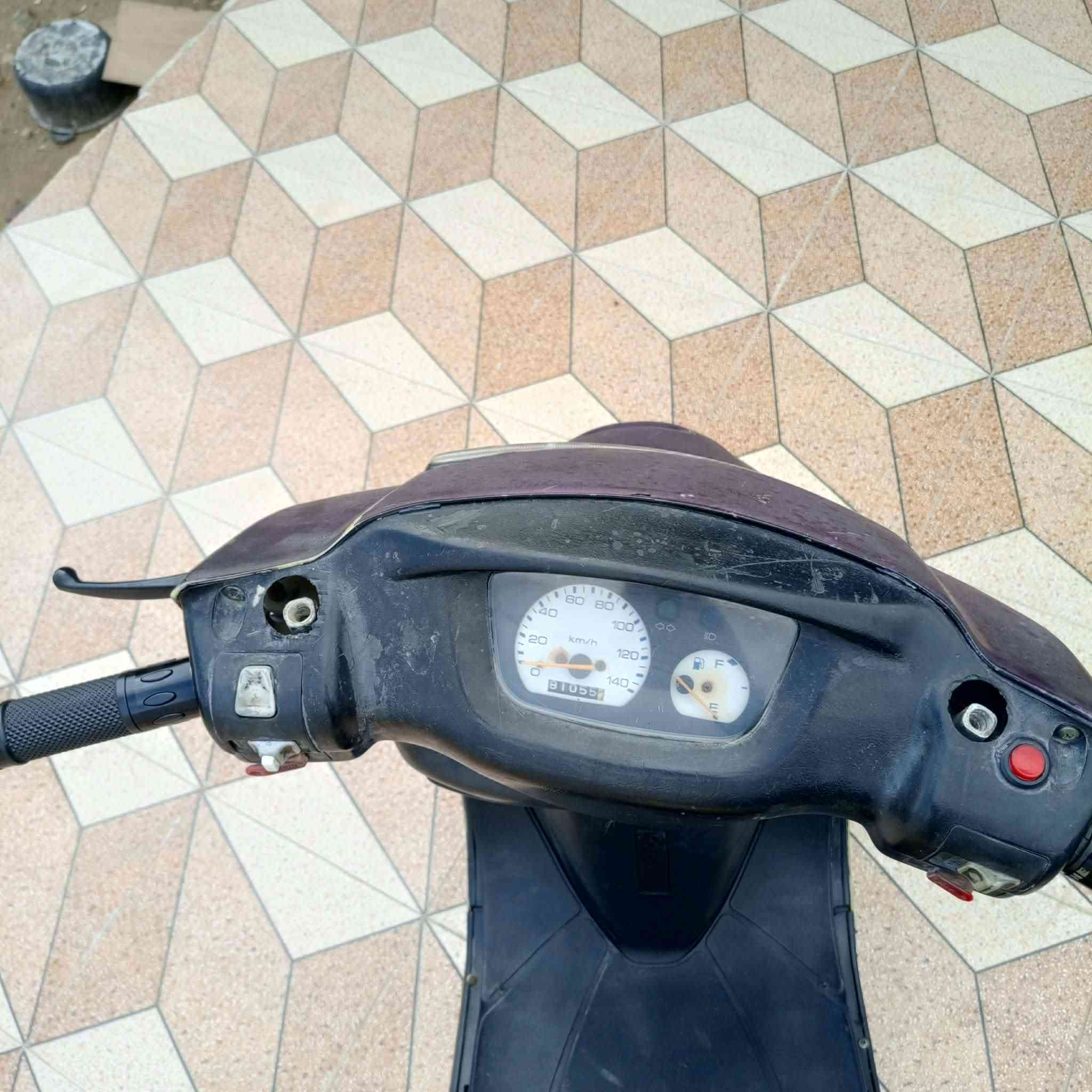 فراشه للبيع كامله من كلشي ما عدا الباتري  كاعد السعر 350وبيها مجال مكاني الجزائر ورديه داخل ***********واتساب فقط
