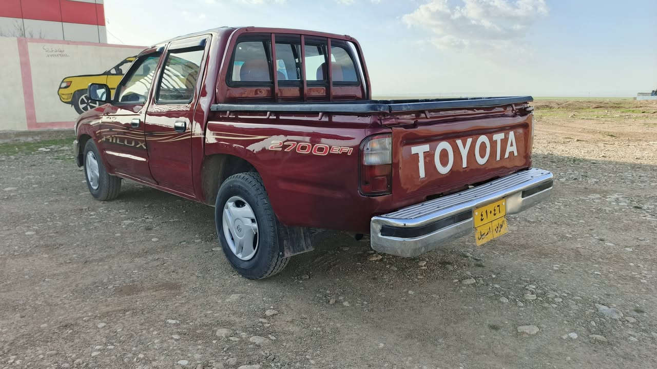 توێتا ئایلۆکس مودیل 2005 عام سبووخ شینگەو ڕێگاوبان هەتا 21درەوە نرخی 79ورەقە مەکینە بەخ چام  کارەبای تەبریت و پاوەرە دەبڵ جەک مەجەییە 0750 155976ــــ***********ناونیشان چەمچەماڵ
