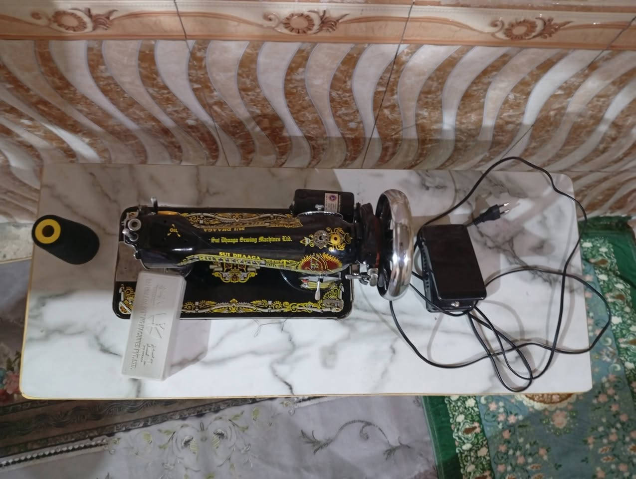 سلام عليكم 
مكينه خياطه نوع فراشه 
تكون كامله كل لغراض مع الميز 
ونضافه گدامكم مسخدمه قليل 
السعر 65 وبيها مجال 
الرقم للأستفسار :***********
