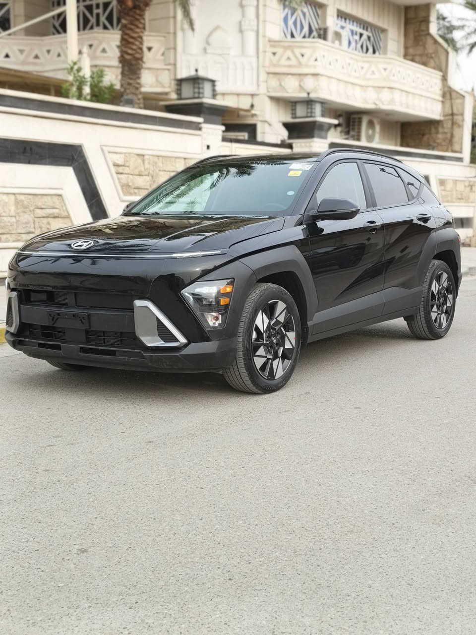 هيونداي كونا وارد امريكي 2025 (بدون رقم) محرك 2000 دوش دخول جديد بدون ايرباك ممشاها 25 mil مواصفات رادارات توقف ذاتي تحكمات انظمه تشغيل عن بعد شاشه متصلة ويل كب كروم كاميرا دواره كشن كهرباء هند بريك كهرباء تبريد خلفي امامي تربيد منفصل جلد لونين مسوي بالاردن مواصفاتها هوايه ومعروفه حادثها فقط البنيد تصلح نفسه نفسه لا شاصي ولا لغد كفاله ليبل واحد السياره بالواقع احلى من الصور بهوايه مكاني بغداد الغدير ساحه ميسلون 
‏*********** ملاحظه بدون رقم السيارة نزل رقم 2 بالتعليقات لمعرفة السعر
