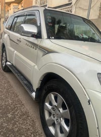 للبيع باجيرو موديل 2008 محدث 2020 رقمها بغداد  المكينه بيها صرف بسيط م...