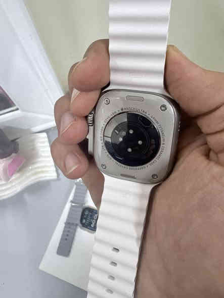 السلام عليكم 
ساعه ابل الترا 2 البطاريه 100‎%‎ النظافه100‎%‎ الملحقات الاصلي كامله
تجي بهالشكل الموضع مع سيرها ocean band الابيض
مكاني ناصريه مركز يوجد توصيل
***********
