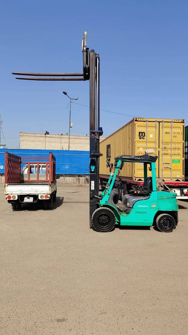 السلام عليكم  رافعه مسيوبوشي بانزين غاز بلادي جب عالي تدفئه جهاز انذار بلادي كير مكينه برغي ممفتوح 3 حركات رقم باسمي تحويل مباشر رافعه خير من الله جاهزه من كلشي كبل تنزل للشغل كفاله عامه 
عنواني بغداد باب الشيخ
رقم تليفون ***********
