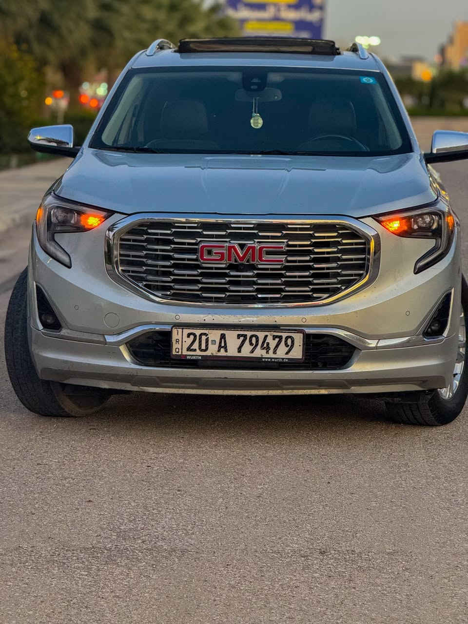‏GMC Terrain Denali 2018
محرك ٢٠٠٠ توربو💪🏻 (المرغوب)
بدون اريباك ✋🏼
سقف بانوراما 
بصمة ابواب
جنطة كهرباء
كامرات٣٦٠
حساسات امامي خلفي
شحن لاسلكي
كشنات كهرباء
كشنات تدفئه تبريد
كشنات خلفيه تدفئه
تذكير بالكشنات الخلفيه في حال نسيان شي
كروس مثبت سرعة
مانع تصادم
رادار 
كشن خزن ميموري
بانوراما
شاشة كار بلي
تحكمات ستيرن
لايت دوار
كير ١٠ نمر ويه البك
منافذ كهرباء
رادار 
٤ مودات للقيادة
هاند بريك كهرباء
لايت زينون
حدادية وادامة جديدة
وبعد بيها مواصفات الدينالي معروفة مواصفاتها
حادثها قبق جنطه فقط ونفسه مصبوغ والبنيد للجمالية
السيارة رقم ديالى الجديد بإسمي
السيارة للمراوس حسب القناعة
🛑صور الحادث مُرفقه
***********
