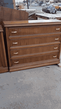 يعلن معرض الموسوي عن وجود غرفه نوم موديل ثلاجه داخل وخارج صاج ضهر جرجو...